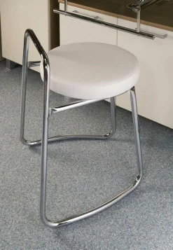 Badhocker weiß^ Badaccessoires