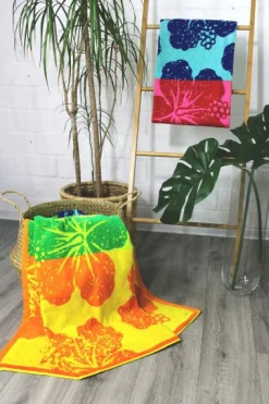 Strandlaken>Dero Textil Strandtuch Summer Hibiscus mehrfarbig