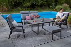 Loungetische><noscript><img width=