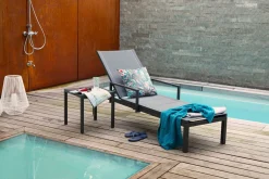 Loungetische><noscript><img width=