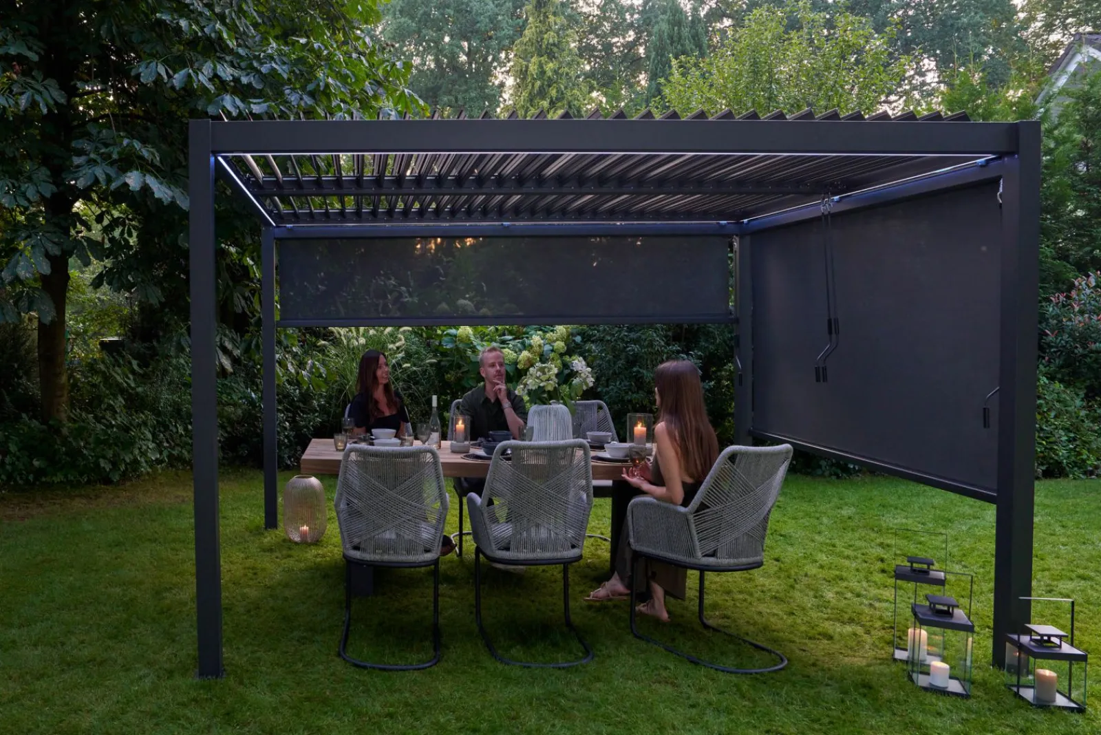 Sichtschutz Zubehör>OUTDOOR Seitenrollo für Gartenpergola grau