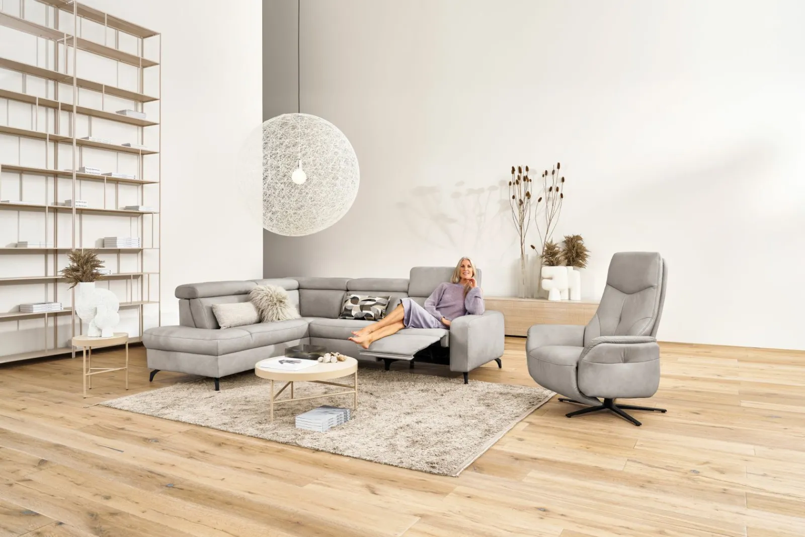 Polstergarnitur graubeige^ Sofas & Couches