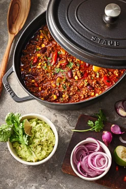 Staub Bräter 33cm schwarz^ Bräter & Schmortöpfe