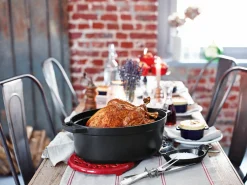 Staub Bräter 29cm schwarz^ Bräter & Schmortöpfe