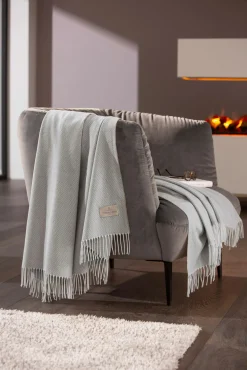 Wohndecken>Villeroy & Boch Fransenplaid graublauschwarz