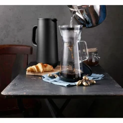 WMF Isolierkanne 1l schwarz^ Thermoskannen